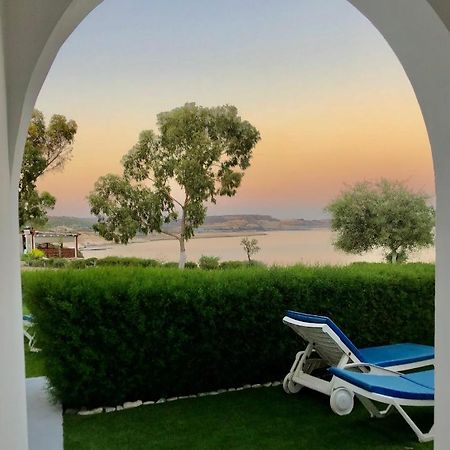 Governors Beach Costas Apts Esterno foto