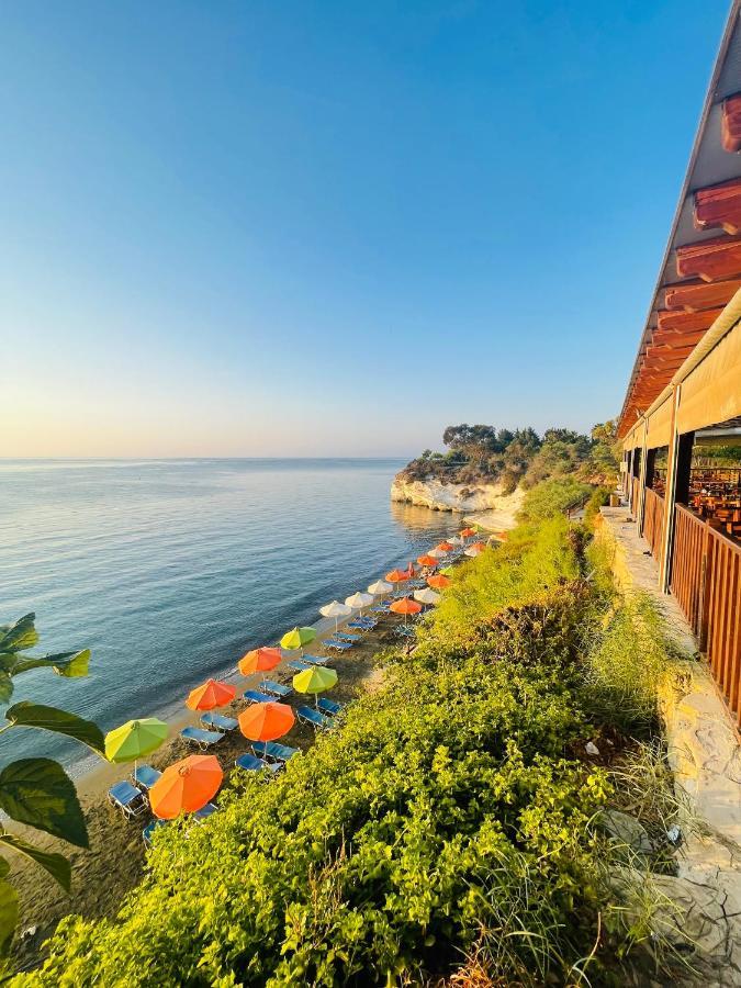 Governors Beach Costas Apts Esterno foto