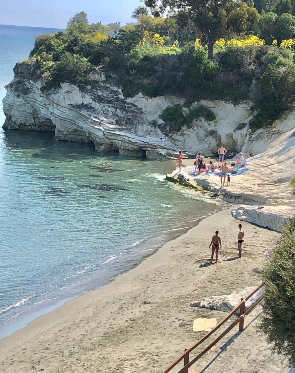 Governors Beach Costas Apts Esterno foto