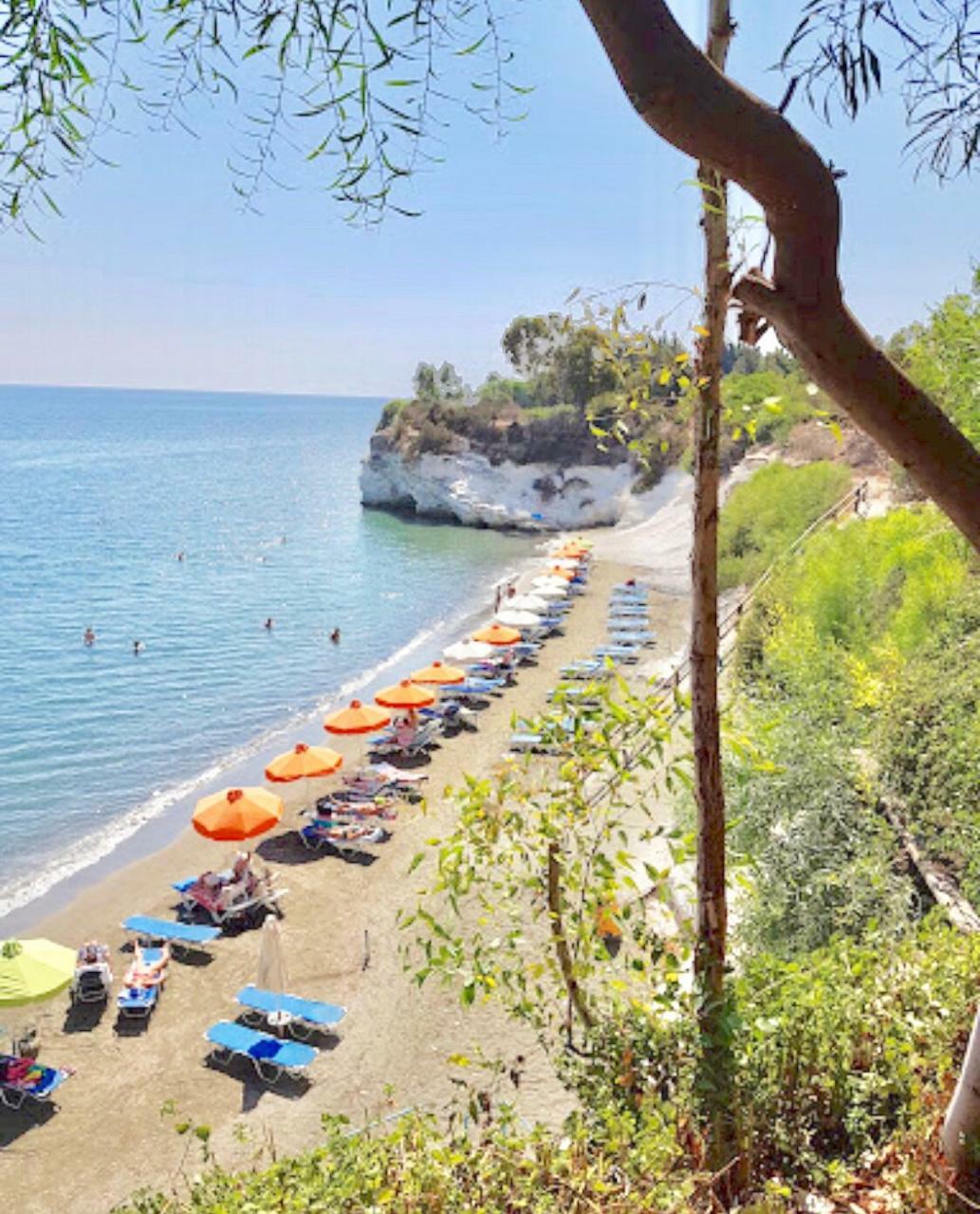 Governors Beach Costas Apts Esterno foto