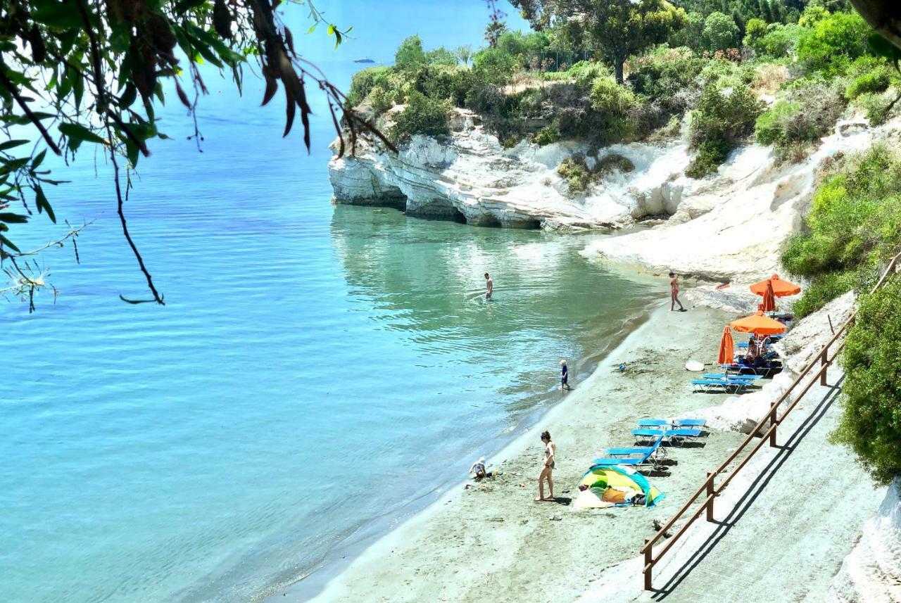 Governors Beach Costas Apts Esterno foto