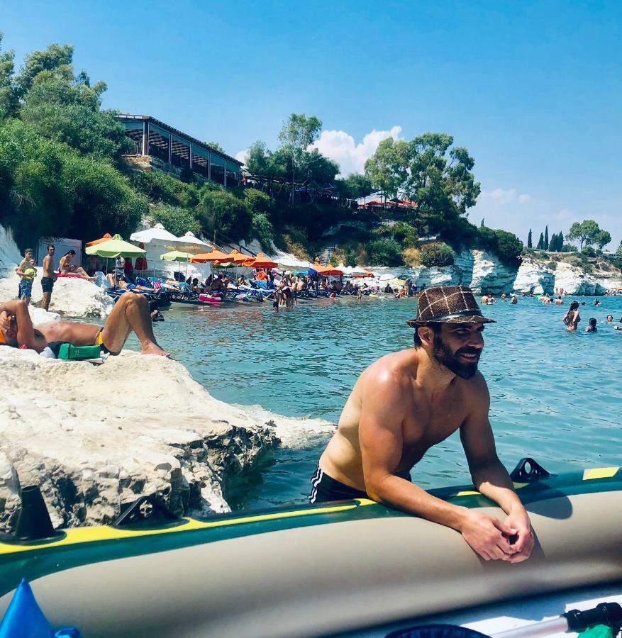 Governors Beach Costas Apts Esterno foto