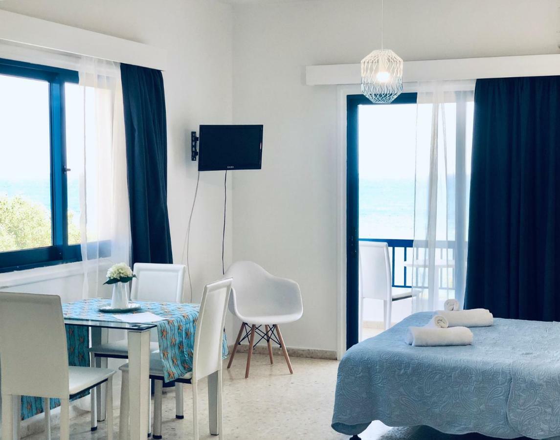 Governors Beach Costas Apts Esterno foto