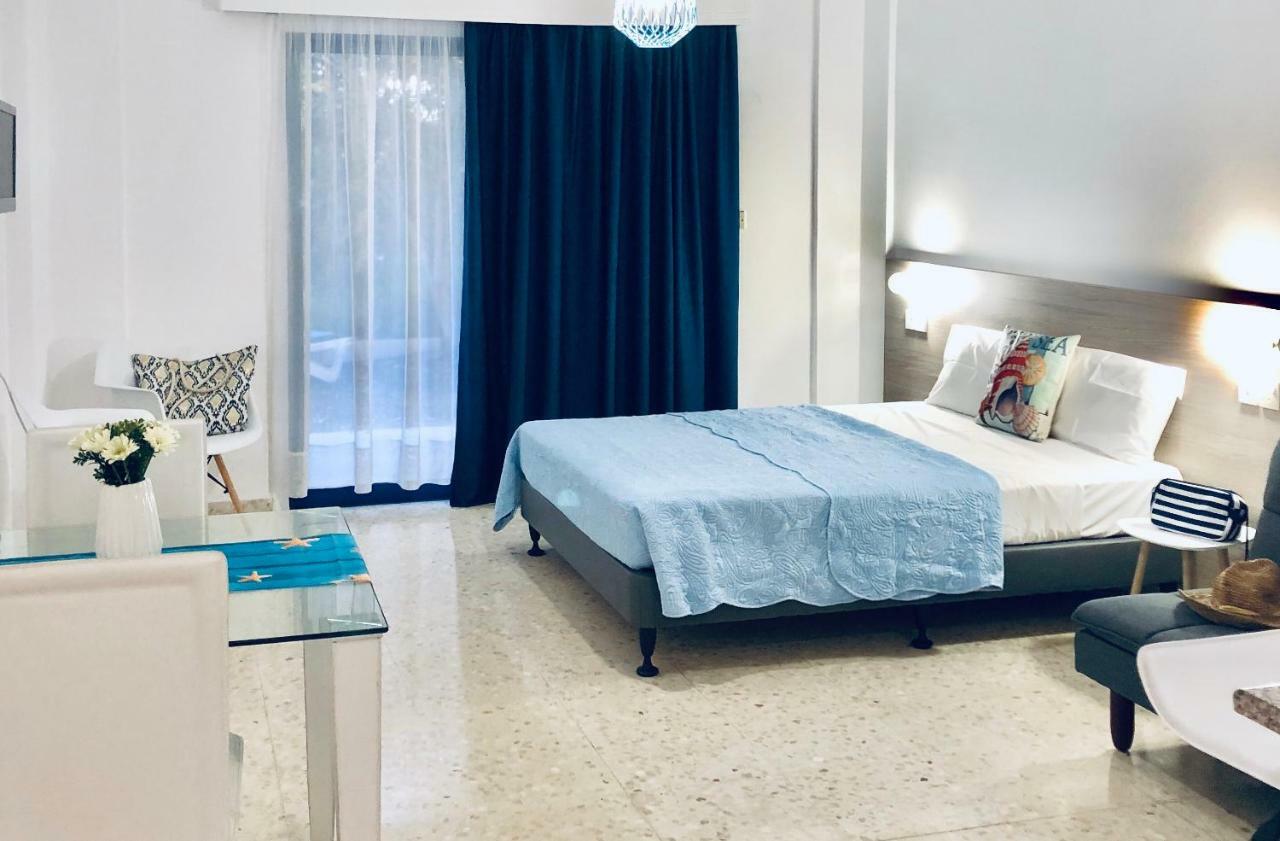 Governors Beach Costas Apts Esterno foto