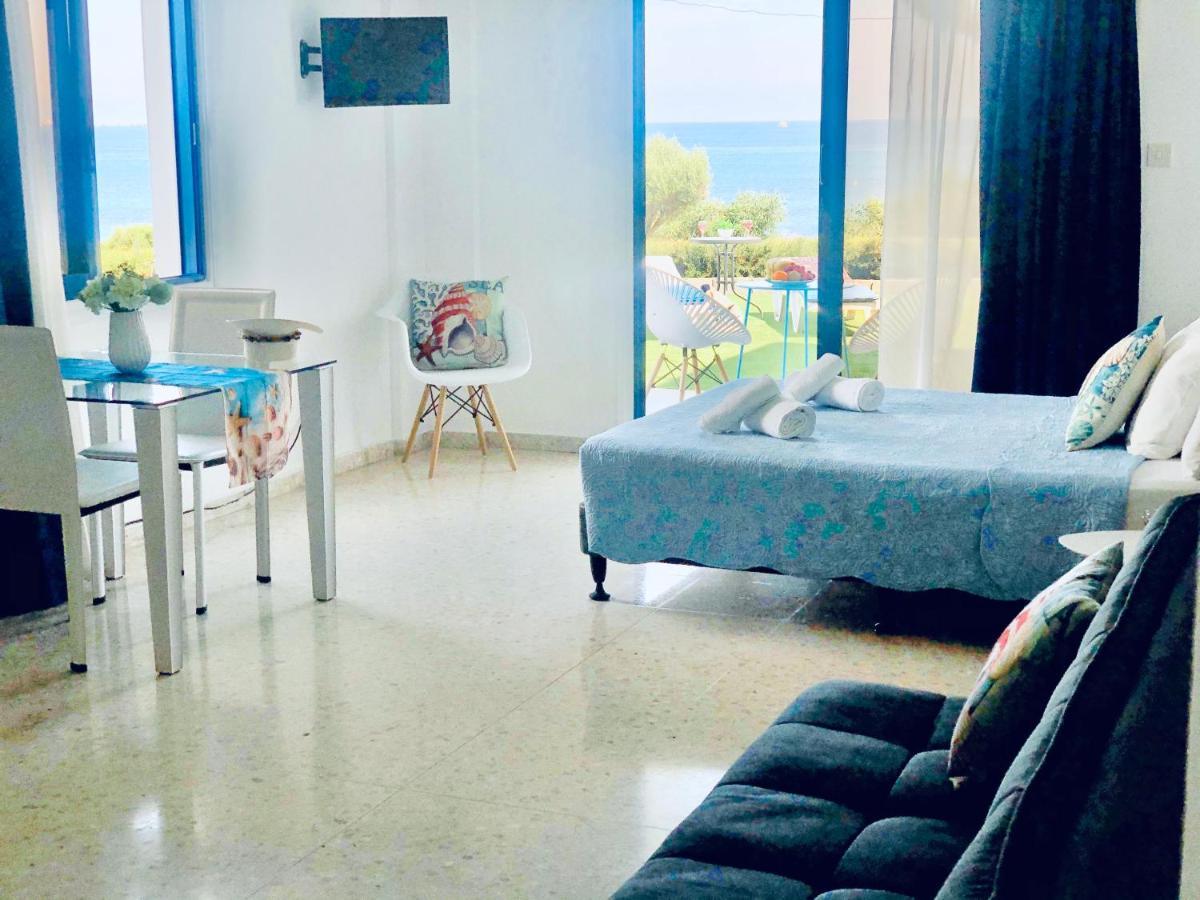 Governors Beach Costas Apts Esterno foto